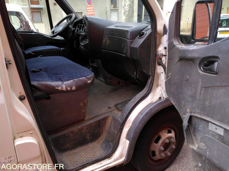 IVECO AMPLIROLL - Dostavno vozilo prekucnik: slika 5 IVECO AMPLIROLL - Dostavno vozilo prekucnik: slika 5