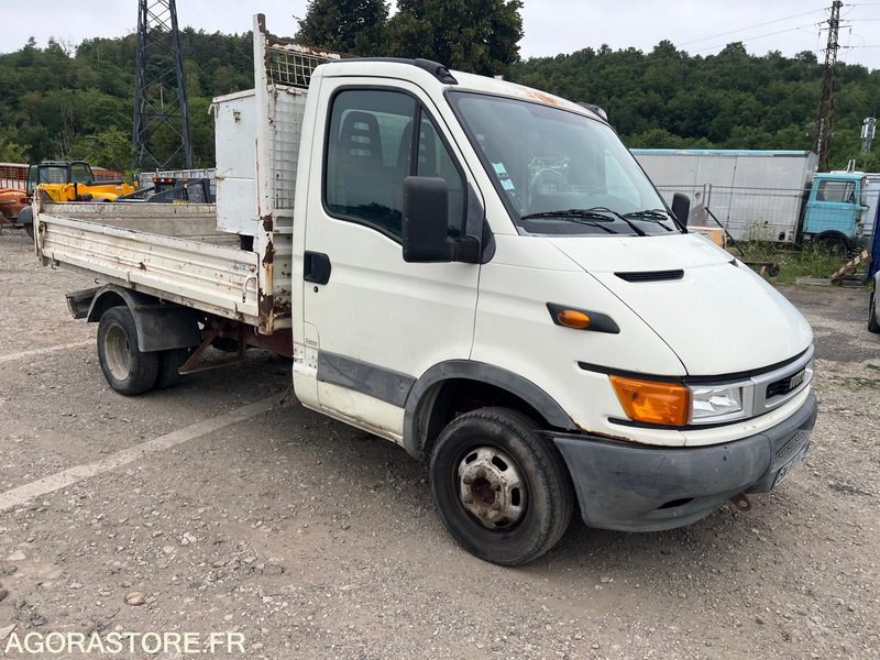 IVECO BENNE 35C12 - Dostavno vozilo prekucnik: slika 1 IVECO BENNE 35C12 - Dostavno vozilo prekucnik: slika 1