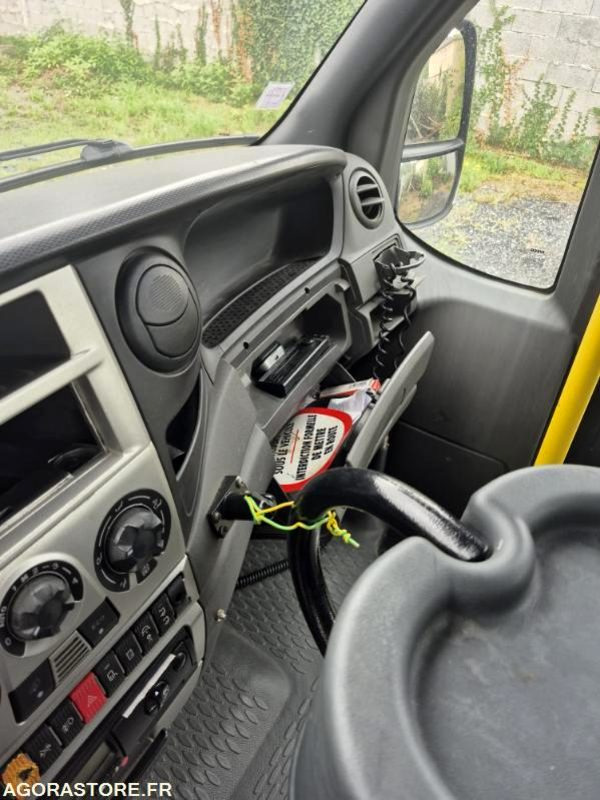 IVECO BUS DAILY N°112039 - Minibus, Potniški kombi: slika 3 IVECO BUS DAILY N°112039 - Minibus, Potniški kombi: slika 3