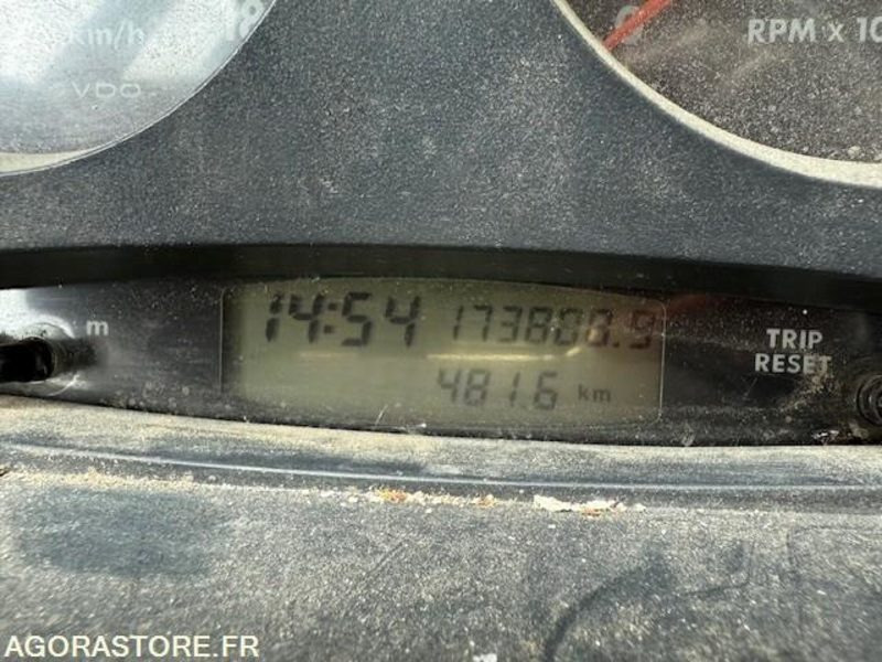 IVECO DAILY - 2003 - 173808KMS - Furgon: slika 3 IVECO DAILY - 2003 - 173808KMS - Furgon: slika 3