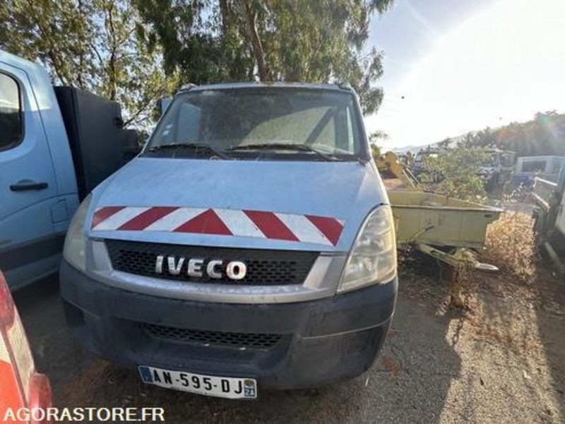 IVECO DAILY - 2010 - 156734KM - AN595DJ - Furgon: slika 1 IVECO DAILY - 2010 - 156734KM - AN595DJ - Furgon: slika 1