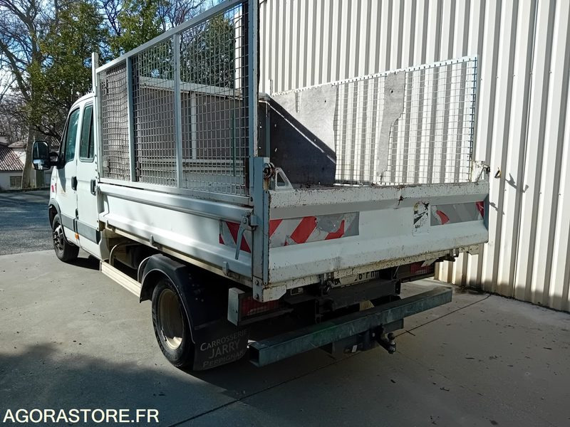 IVECO DAILY 35C15 BENNE 7 PLACES - Dostavno vozilo prekucnik: slika 3 IVECO DAILY 35C15 BENNE 7 PLACES - Dostavno vozilo prekucnik: slika 3