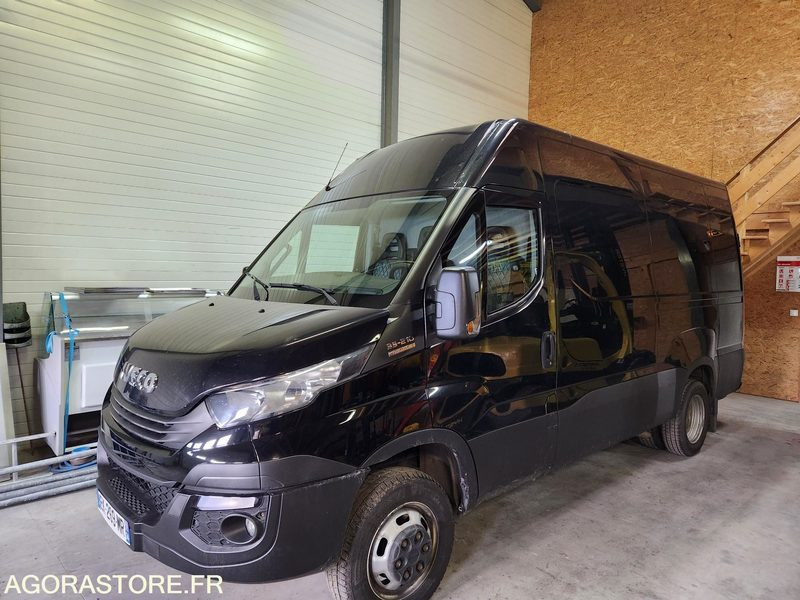 IVECO DAILY 35C21- 2017 / 170000 KM - Furgon: slika 2 IVECO DAILY 35C21- 2017 / 170000 KM - Furgon: slika 2