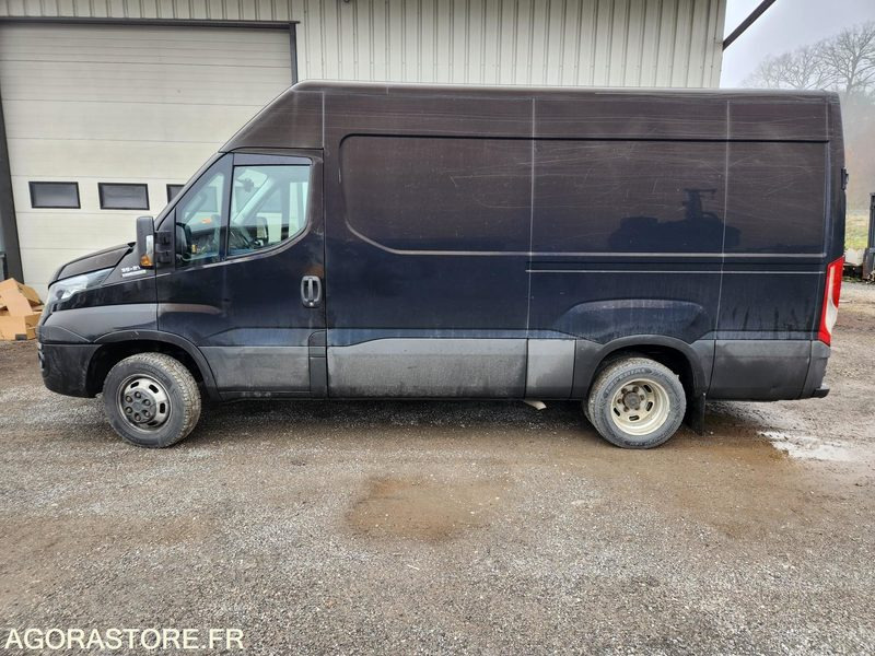 IVECO DAILY 35C21- 2017 / 170000 KM - Furgon: slika 3 IVECO DAILY 35C21- 2017 / 170000 KM - Furgon: slika 3