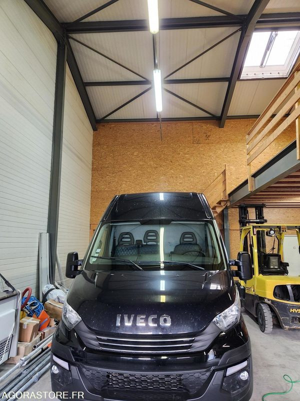 IVECO DAILY 35C21- 2017 / 170000 KM - Furgon: slika 5 IVECO DAILY 35C21- 2017 / 170000 KM - Furgon: slika 5