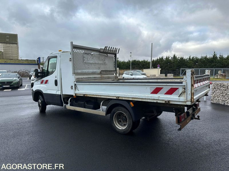 IVECO DAILY CHASSIS CABINE- 2019- 134920KM - Dostavno vozilo prekucnik: slika 3 IVECO DAILY CHASSIS CABINE- 2019- 134920KM - Dostavno vozilo prekucnik: slika 3