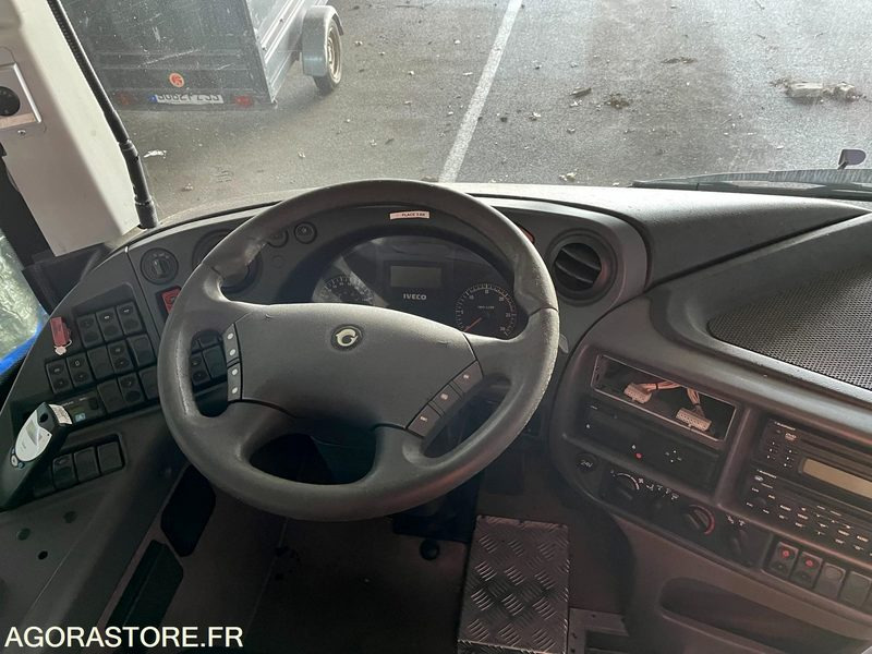 IVECO EVADYS - 2007 / 446184 KM - CV444RA - 076028 - Potovalni avtobus: slika 5 IVECO EVADYS - 2007 / 446184 KM - CV444RA - 076028 - Potovalni avtobus: slika 5