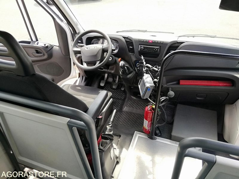 Iveco Daily Line - Minibus, Potniški kombi: slika 5 Iveco Daily Line - Minibus, Potniški kombi: slika 5