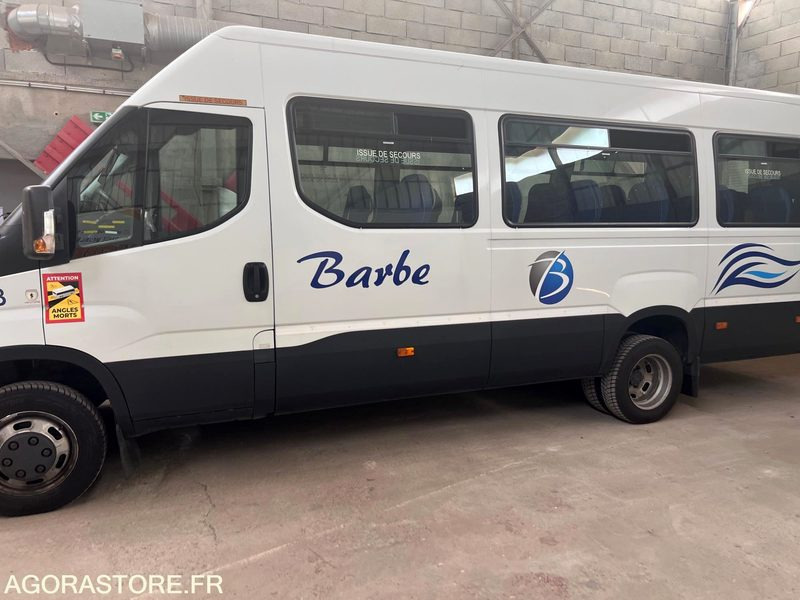 Iveco daily 08/2016 22 +1 places 240 000 kms - Šolski avtobus: slika 2 Iveco daily 08/2016 22 +1 places 240 000 kms - Šolski avtobus: slika 2