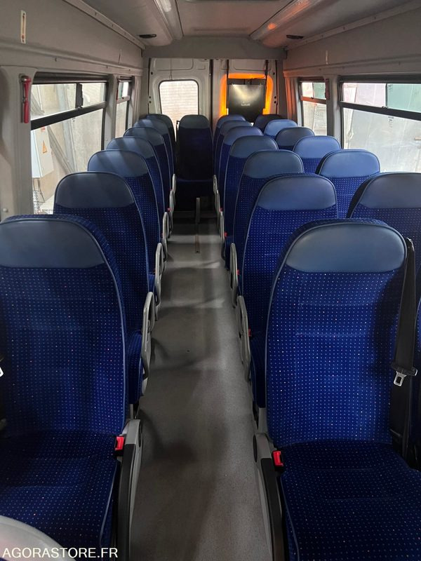 Iveco daily 08/2016 22 +1 places 240 000 kms - Šolski avtobus: slika 4 Iveco daily 08/2016 22 +1 places 240 000 kms - Šolski avtobus: slika 4