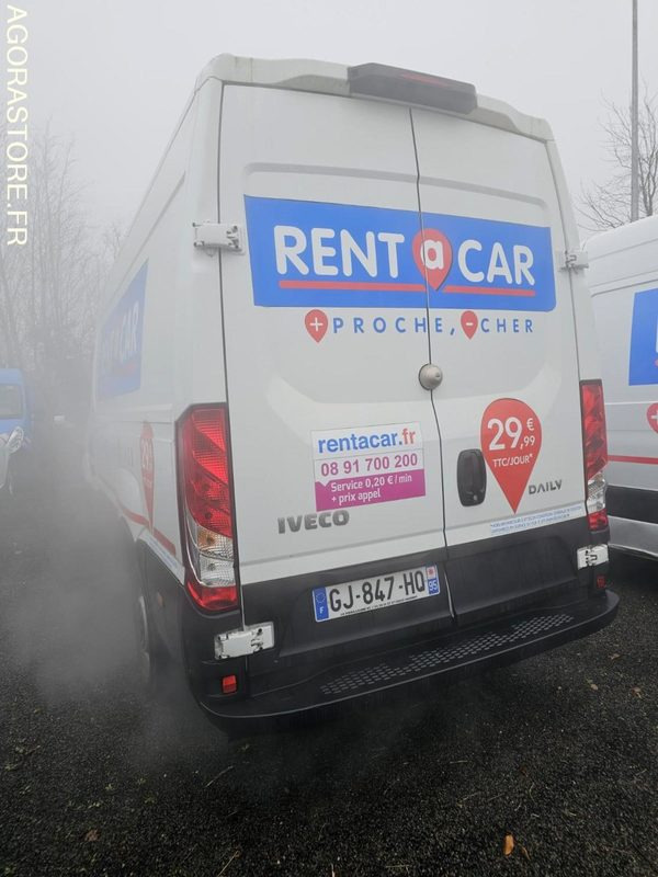 Iveco daily 35S14 - GJ847HQ - 8815 kms 2022 - Furgon: slika 4 Iveco daily 35S14 - GJ847HQ - 8815 kms 2022 - Furgon: slika 4