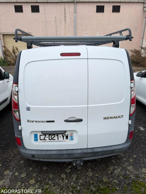 KANGOO de 2013 avec galerie toit et attache remorque - 75 CV - 81 502 KM - Mali kombi: slika 3 KANGOO de 2013 avec galerie toit et attache remorque - 75 CV - 81 502 KM - Mali kombi: slika 3