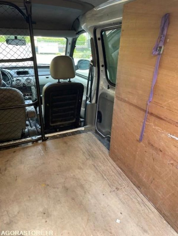 Mali kombi Kangoo utilitaire - 175 000 KMS: slika 14