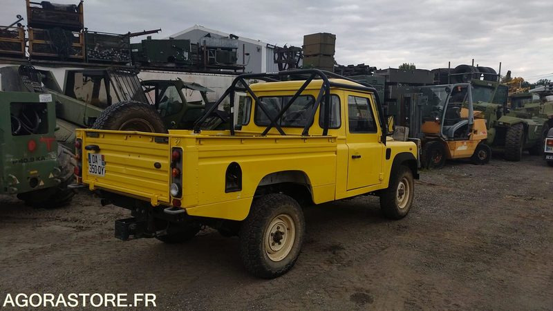 LAND ROVER DEFENDER - 2003 - 98879km - Poltovornjak: slika 3 LAND ROVER DEFENDER - 2003 - 98879km - Poltovornjak: slika 3