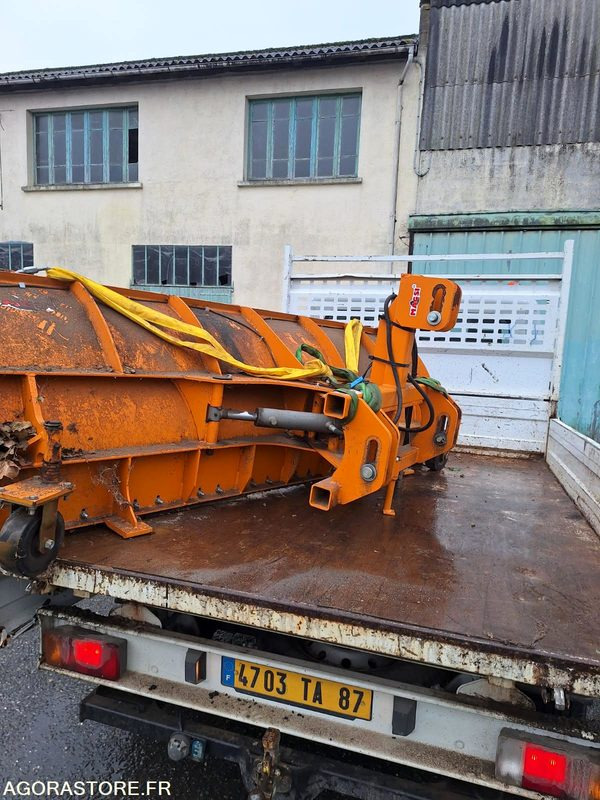 Lame de déneigement - Snežni plug: slika 2 Lame de déneigement - Snežni plug: slika 2