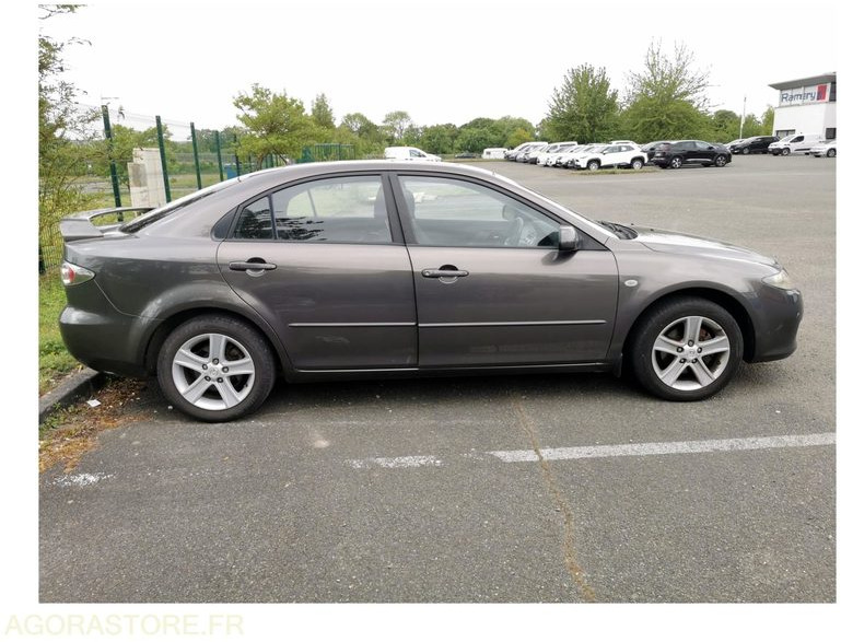 MAZDA 6 HATCHBACK - 93 386 KM - 2007 - Avtomobil: slika 5 MAZDA 6 HATCHBACK - 93 386 KM - 2007 - Avtomobil: slika 5