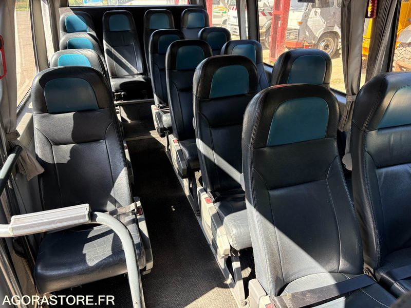 MERCEDES 413 DIESEL 17 PL - 2006 - 312 800 kms - Minibus, Potniški kombi: slika 5 MERCEDES 413 DIESEL 17 PL - 2006 - 312 800 kms - Minibus, Potniški kombi: slika 5