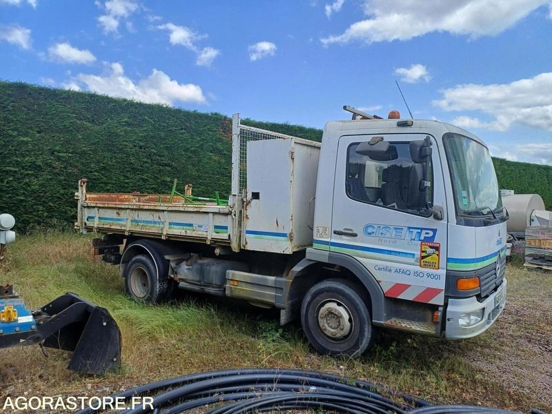 MERCEDES - ATEGO B 918 BENNE AVEC COFFRE - 2002 / 321065KMS (09/2019) - 6487XW14 - Tovornjak prekucnik: slika 3 MERCEDES - ATEGO B 918 BENNE AVEC COFFRE - 2002 / 321065KMS (09/2019) - 6487XW14 - Tovornjak prekucnik: slika 3