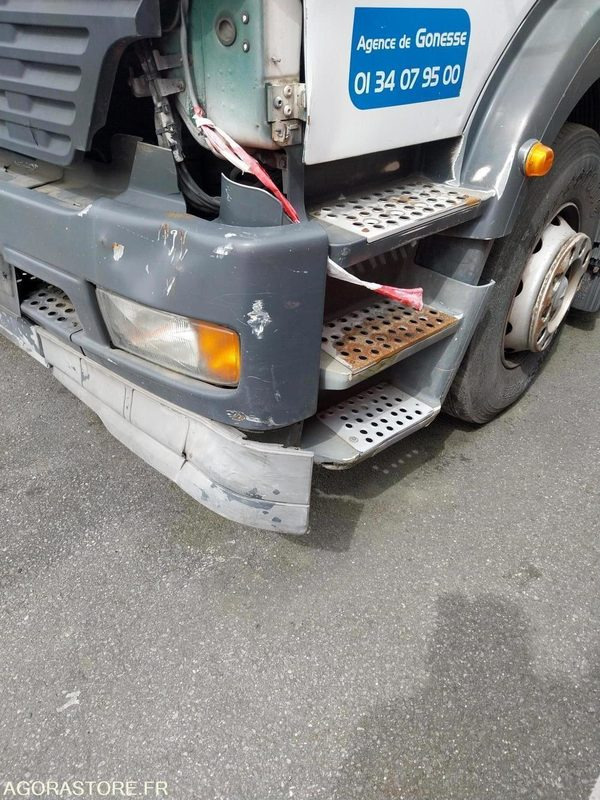 MERCEDES Actros HUWER 2004 (250 000Km) NON ROULANT EXPORT UNIQUEMENT - Vakuumski tovornjak: slika 2 MERCEDES Actros HUWER 2004 (250 000Km) NON ROULANT EXPORT UNIQUEMENT - Vakuumski tovornjak: slika 2