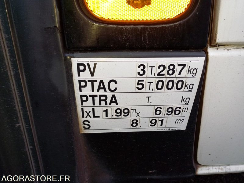 MERCEDES - CITY 23 SPRINTER - 2017 / 235451 KM - EL732CB (73168) - Minibus, Potniški kombi: slika 5 MERCEDES - CITY 23 SPRINTER - 2017 / 235451 KM - EL732CB (73168) - Minibus, Potniški kombi: slika 5