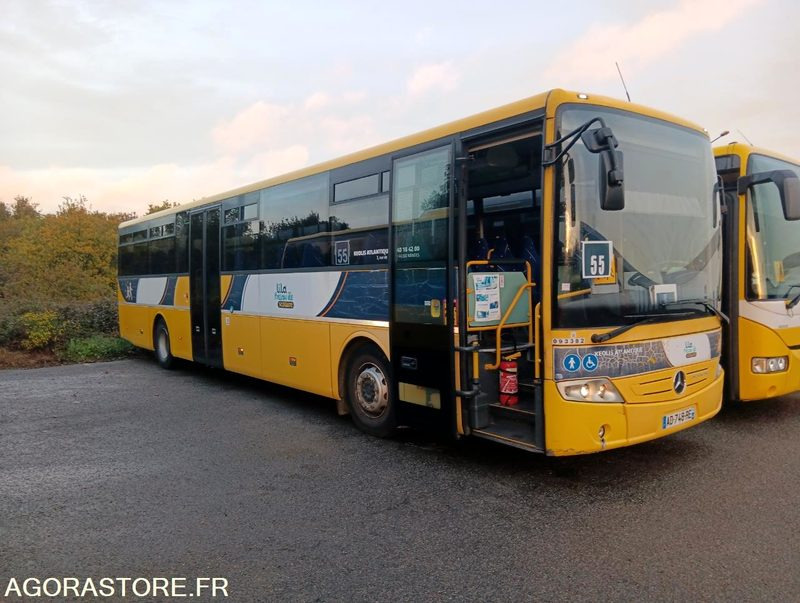 MERCEDES INTOURO N°093383 - Šolski avtobus: slika 1 MERCEDES INTOURO N°093383 - Šolski avtobus: slika 1