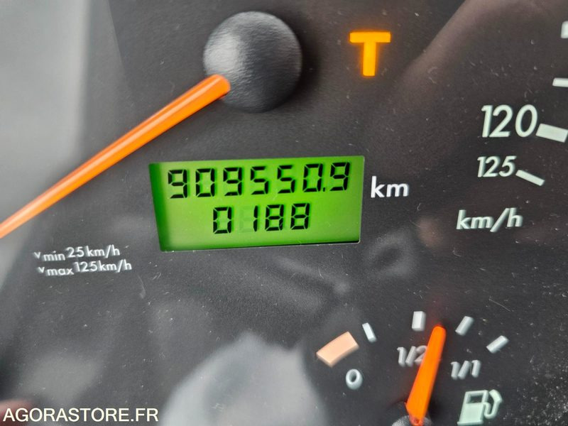 Potovalni avtobus MERCEDES TOURISMO - 2012 - 909550KM - CF553CP: slika 9