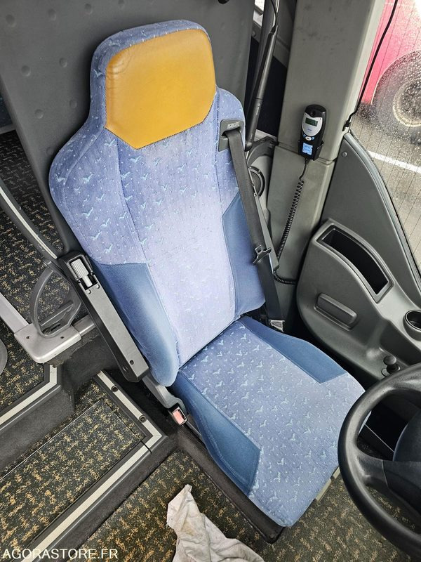 MERCEDES TOURISMO - 2012 - 995000KM - CD701SH - Potovalni avtobus: slika 5 MERCEDES TOURISMO - 2012 - 995000KM - CD701SH - Potovalni avtobus: slika 5