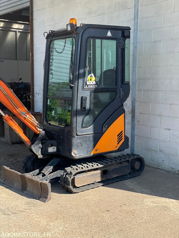 Bager MINI-PELLE SUR CHENILLE CAOUTCHOUC HITACHI ZX17U-2  15CV 1.9T AVEC 3 GODETS: slika 6