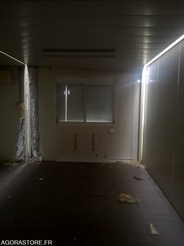 MODULAIRE ALGECO VENTE PAR MODULE 6M*2.40M - Gradbeni kontejner: slika 1 MODULAIRE ALGECO VENTE PAR MODULE 6M*2.40M - Gradbeni kontejner: slika 1