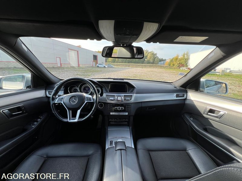 Mercedes Benz Classe E300 Bluetec Hybrid Pack AMG - Avtomobil: slika 3 Mercedes Benz Classe E300 Bluetec Hybrid Pack AMG - Avtomobil: slika 3