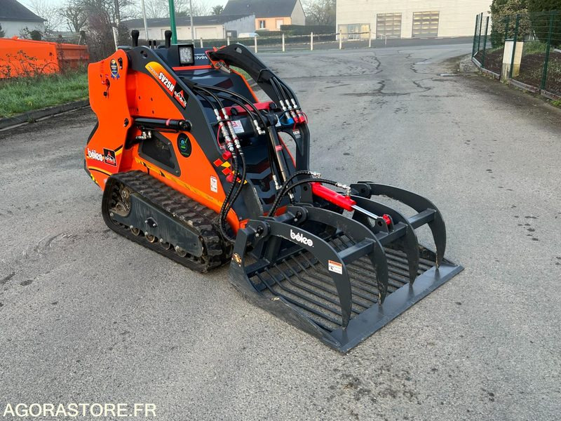 Mini chargeur porte outils SV25H moteur 25cv kubota - Nakladalec: slika 4 Mini chargeur porte outils SV25H moteur 25cv kubota - Nakladalec: slika 4