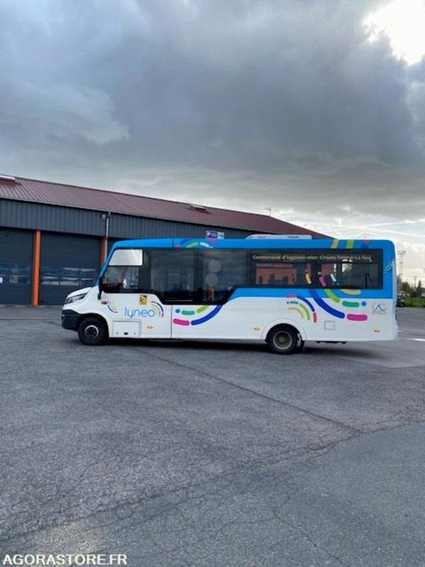 Minibus INDCAR MOBI LOW ENTRY - 27 places - PMR - Minibus, Potniški kombi: slika 3 Minibus INDCAR MOBI LOW ENTRY - 27 places - PMR - Minibus, Potniški kombi: slika 3