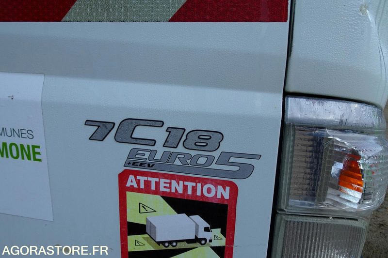 Mitsubishi Fuso - Smetarski tovornjak: slika 3 Mitsubishi Fuso - Smetarski tovornjak: slika 3