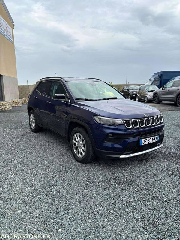 NIORT- JEEP COMPASS 1.3 HYBRID RECHARGEABLE 4X4 190CV FULL OPTIONS - Avtomobil: slika 2 NIORT- JEEP COMPASS 1.3 HYBRID RECHARGEABLE 4X4 190CV FULL OPTIONS - Avtomobil: slika 2