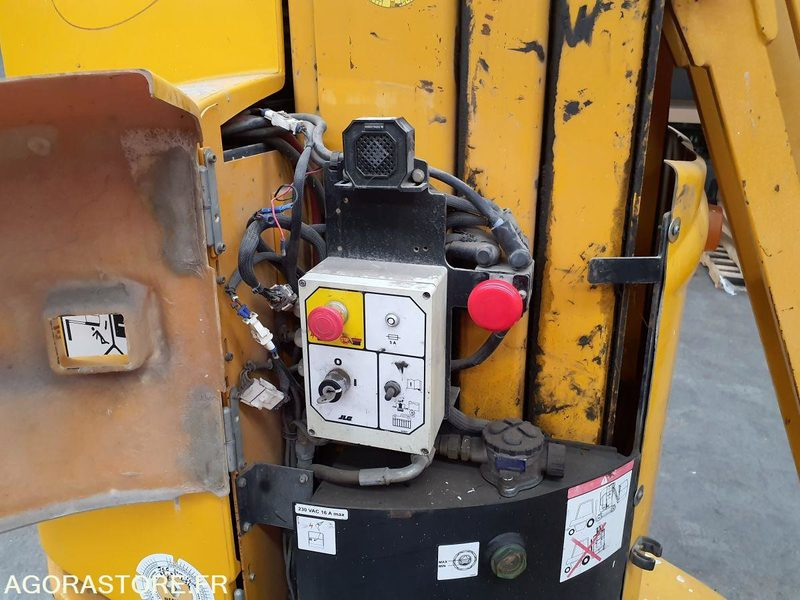 Nacelles à mât vertical GROVE TOUCAN 861 - Dvižna ploščad: slika 3 Nacelles à mât vertical GROVE TOUCAN 861 - Dvižna ploščad: slika 3