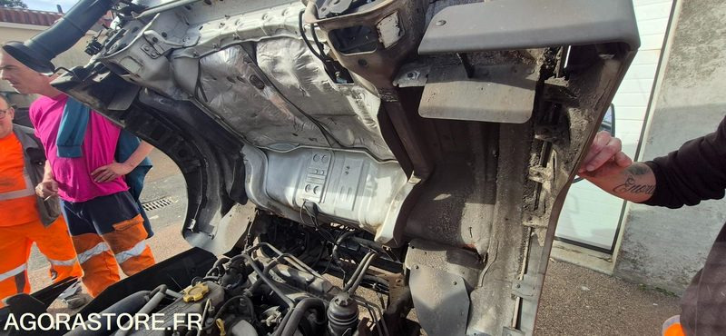 Nissan Cabstar - Dostavno vozilo prekucnik: slika 3 Nissan Cabstar - Dostavno vozilo prekucnik: slika 3