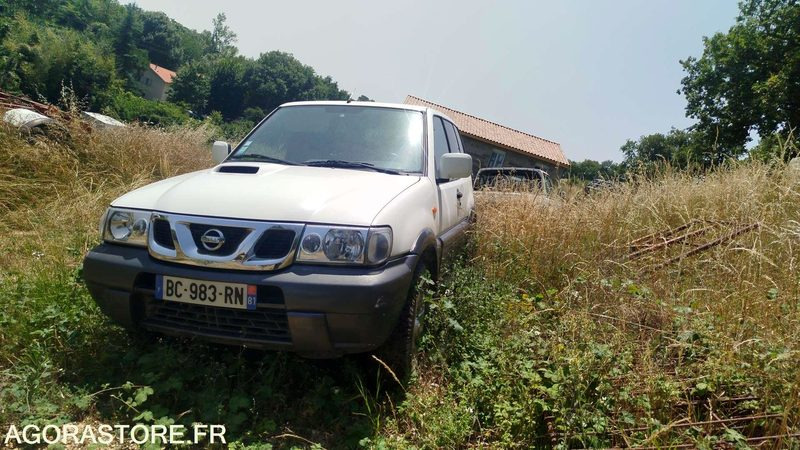 Nissan Terrano - 2004 - SUV: slika 1 Nissan Terrano - 2004 - SUV: slika 1