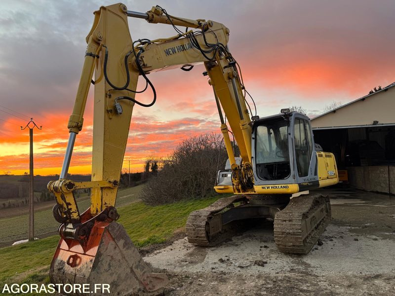 PELLE NEW HOLLAND E215B - 2009 - 11000 heures - Bager: slika 5 PELLE NEW HOLLAND E215B - 2009 - 11000 heures - Bager: slika 5