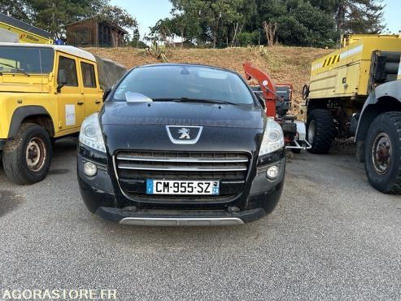 PEUGEOT 3008 - 2012 - 166476KM - CM955SZ - SUV: slika 1 PEUGEOT 3008 - 2012 - 166476KM - CM955SZ - SUV: slika 1