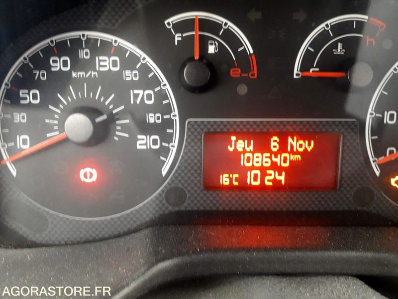 PEUGEOT BIPPER 2012 - Mali kombi: slika 4 PEUGEOT BIPPER 2012 - Mali kombi: slika 4