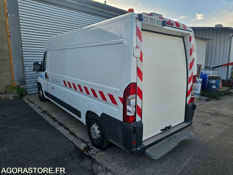 PEUGEOT BOXER - 2013 - 65748KM - CX252KC - Furgon: slika 4 PEUGEOT BOXER - 2013 - 65748KM - CX252KC - Furgon: slika 4