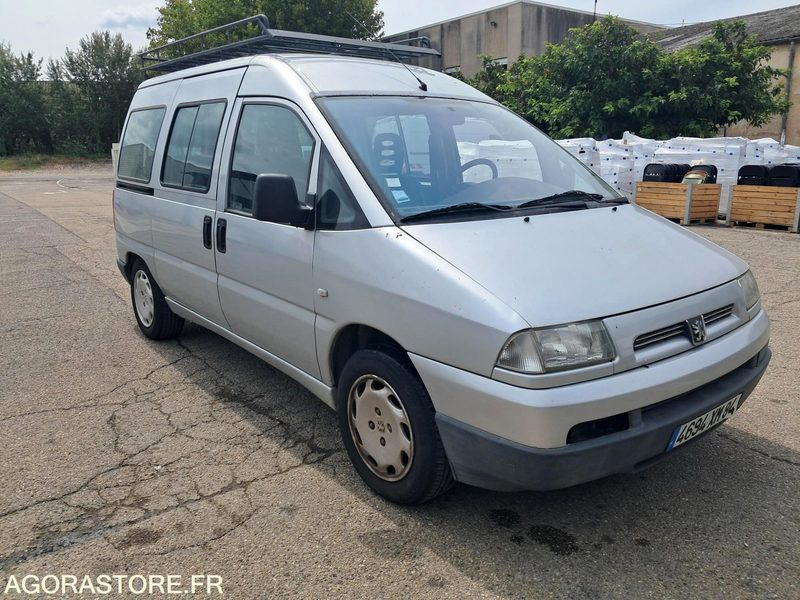 PEUGEOT EXPERT COMBI 8 PLACES - Minibus, Potniški kombi: slika 2 PEUGEOT EXPERT COMBI 8 PLACES - Minibus, Potniški kombi: slika 2