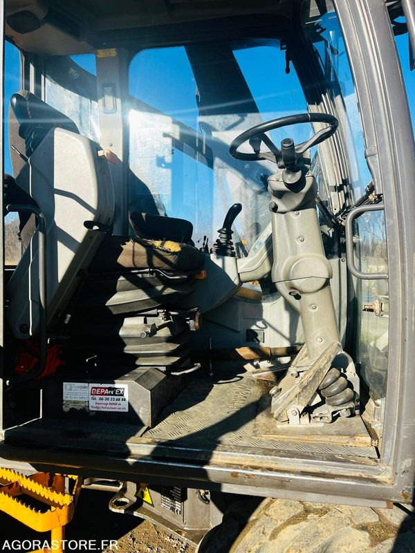 Pelle Mecalac 12MXT - 2004 - 4523 HEURES - Bager: slika 3 Pelle Mecalac 12MXT - 2004 - 4523 HEURES - Bager: slika 3