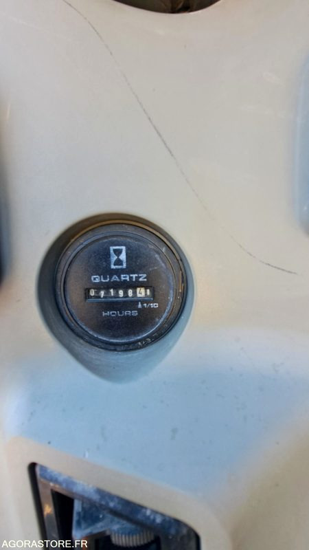 Pelle New Holland E135SR-1ES Diesel 2007 - Bager goseničar: slika 4 Pelle New Holland E135SR-1ES Diesel 2007 - Bager goseničar: slika 4