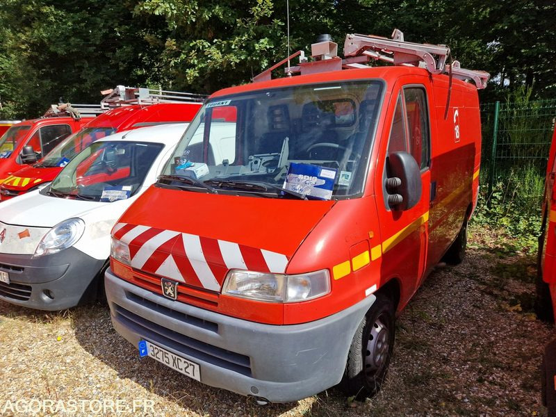 Peugeot Boxer- 2000 - 43336 - 3275XC27 - Furgon: slika 1 Peugeot Boxer- 2000 - 43336 - 3275XC27 - Furgon: slika 1