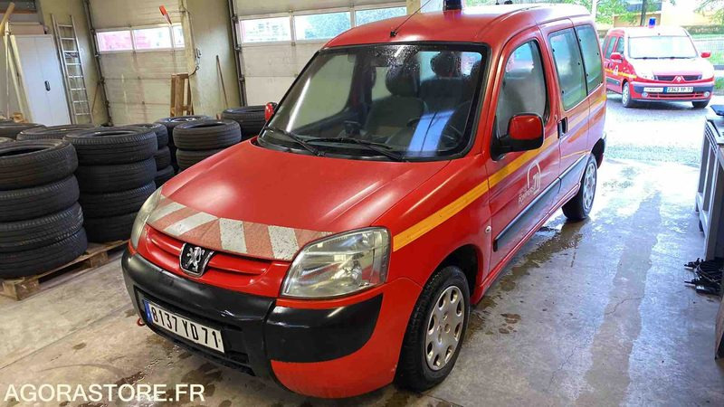 Peugeot - Partner Totem - 2006 - 185856KMS - 8137YD71 - Mali kombi: slika 1 Peugeot - Partner Totem - 2006 - 185856KMS - 8137YD71 - Mali kombi: slika 1