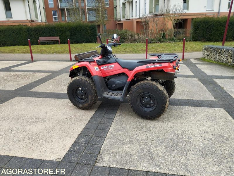 QUAD CAN-AM OUTLANDER 400 cm3 - Štirikolesnik: slika 1 QUAD CAN-AM OUTLANDER 400 cm3 - Štirikolesnik: slika 1