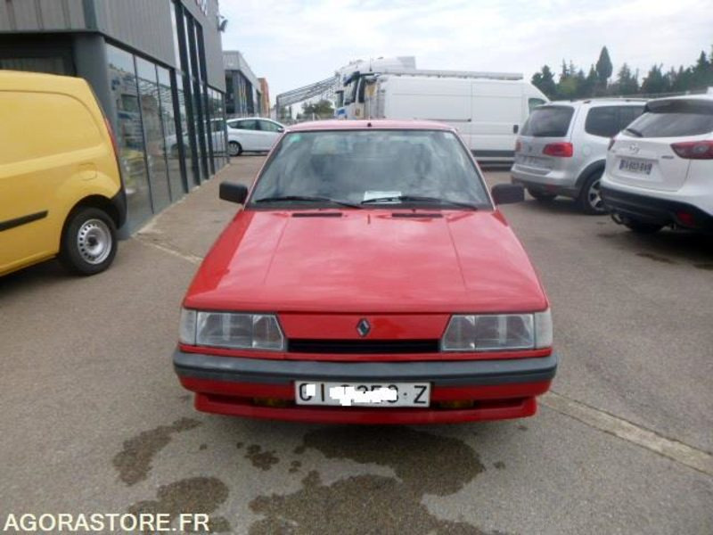 RENAULT 11 TSE - 1987 - 155 360km - Avtomobil: slika 2 RENAULT 11 TSE - 1987 - 155 360km - Avtomobil: slika 2