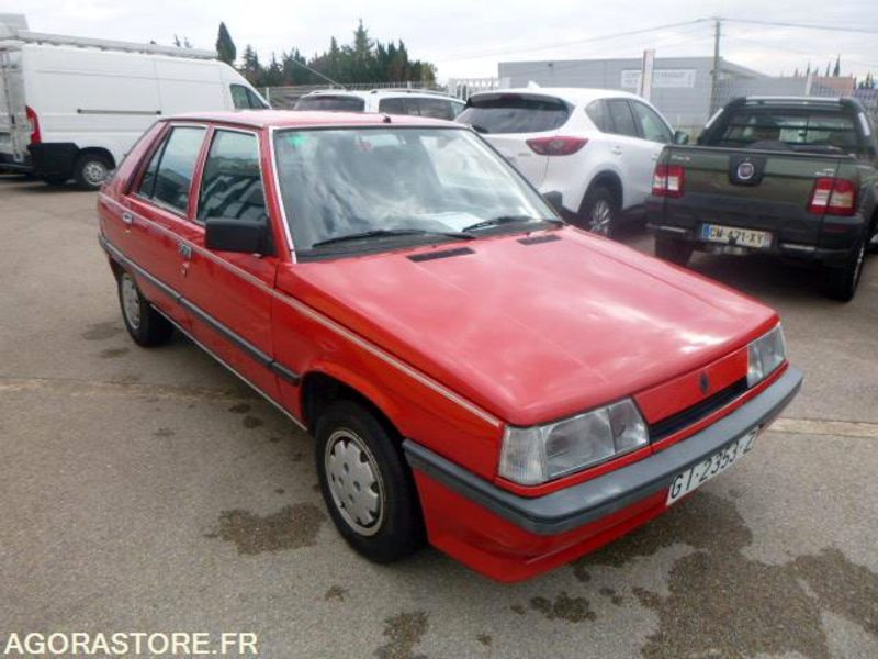 RENAULT 11 TSE - 1987 - 155 360km - Avtomobil: slika 4 RENAULT 11 TSE - 1987 - 155 360km - Avtomobil: slika 4