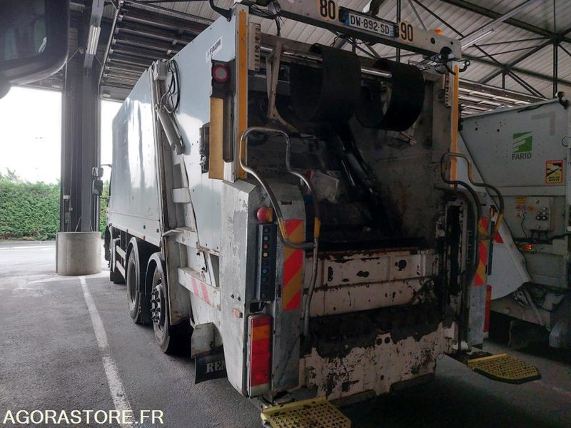 RENAULT - BOM Premium - 2008 / 412 258 km - DW-892-SD (BARA - R51651) - Smetarski tovornjak: slika 5 RENAULT - BOM Premium - 2008 / 412 258 km - DW-892-SD (BARA - R51651) - Smetarski tovornjak: slika 5